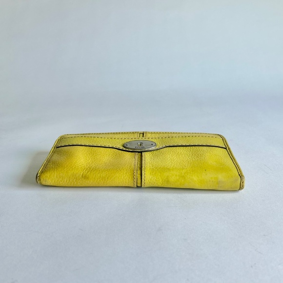 Fossil Yellow Genuine Leather Zip Closure Wallet - Picture 2 of 15